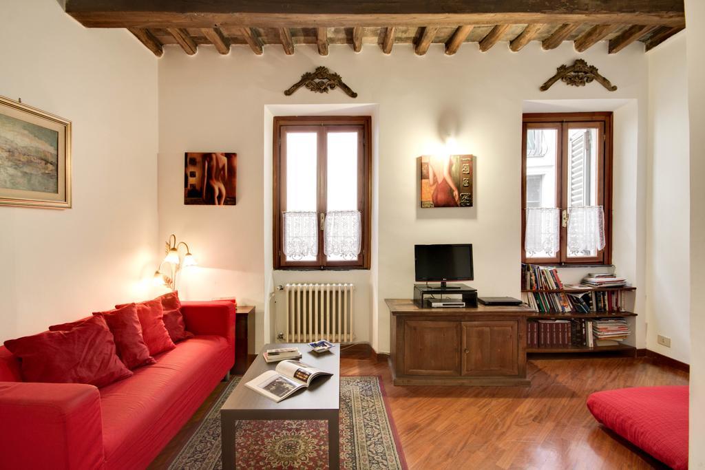 Stunning Pantheon Apartment روما الغرفة الصورة